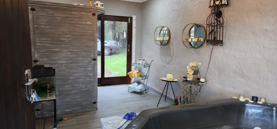 4 Bedroom Property for Sale in Umtentweni KwaZulu-Natal