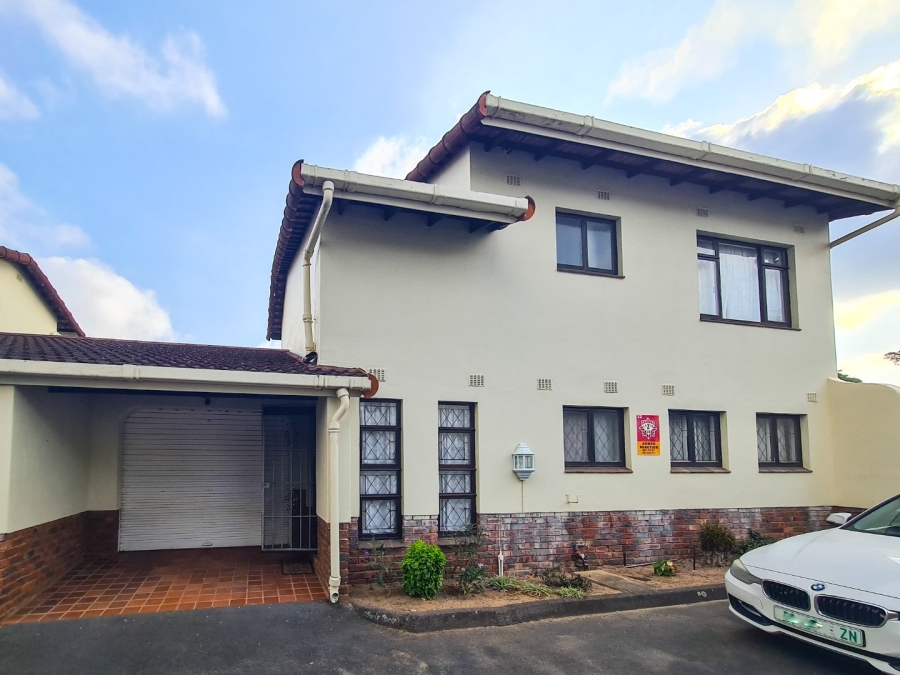 3 Bedroom Property for Sale in Umtentweni KwaZulu-Natal