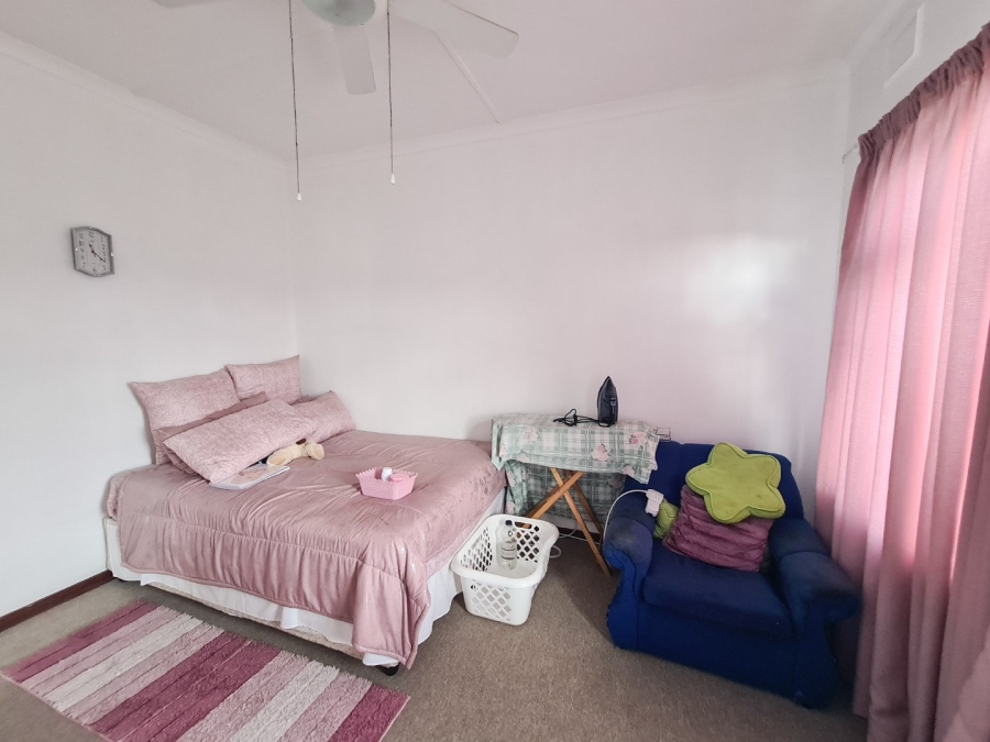 3 Bedroom Property for Sale in Umtentweni KwaZulu-Natal