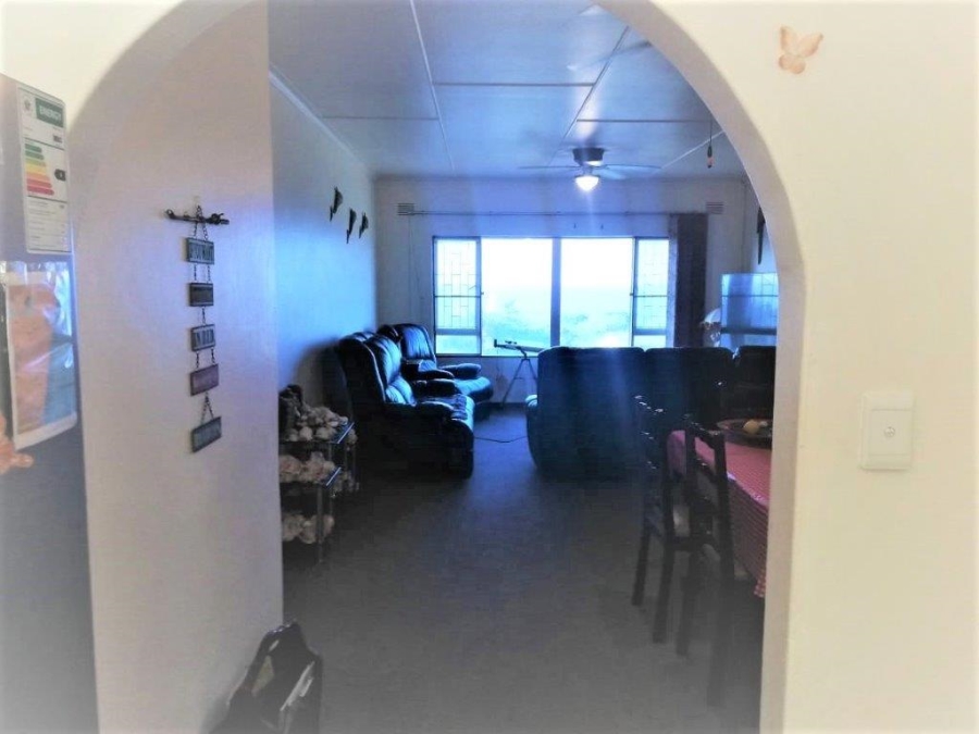 3 Bedroom Property for Sale in Umtentweni KwaZulu-Natal