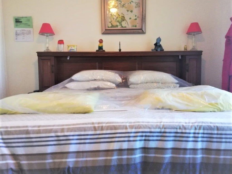 3 Bedroom Property for Sale in Umtentweni KwaZulu-Natal