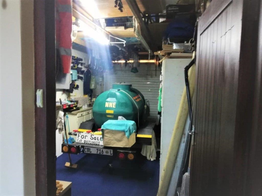 3 Bedroom Property for Sale in Umtentweni KwaZulu-Natal