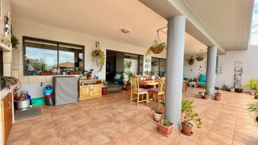 3 Bedroom Property for Sale in Uvongo KwaZulu-Natal