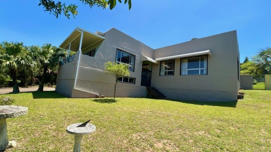 4 Bedroom Property for Sale in Uvongo KwaZulu-Natal