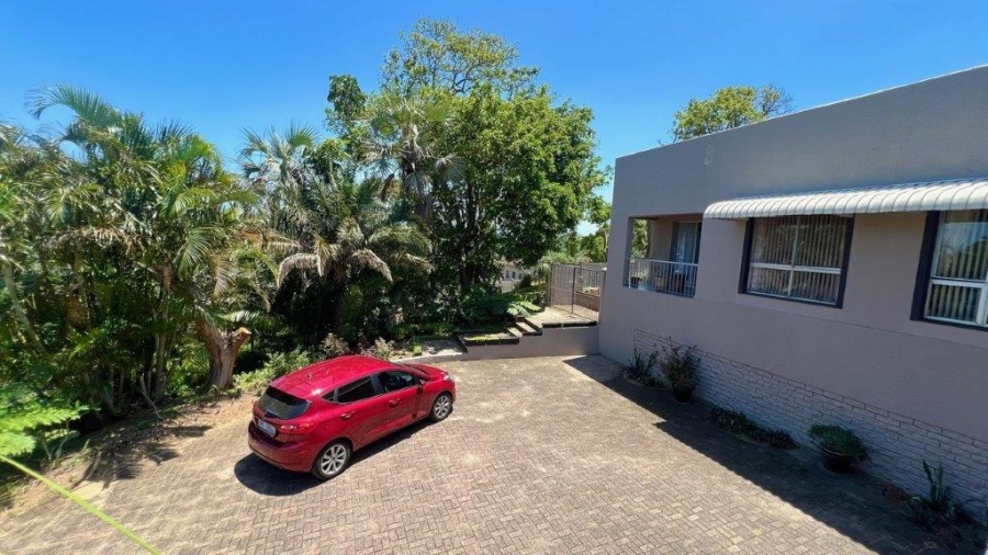 4 Bedroom Property for Sale in Uvongo KwaZulu-Natal