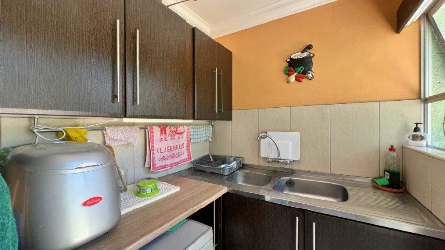 4 Bedroom Property for Sale in Uvongo KwaZulu-Natal