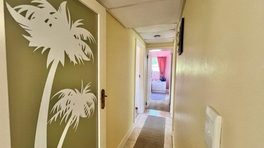 4 Bedroom Property for Sale in Uvongo KwaZulu-Natal