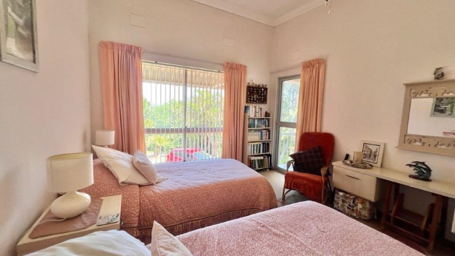 4 Bedroom Property for Sale in Uvongo KwaZulu-Natal