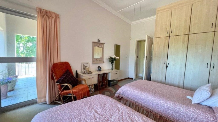 4 Bedroom Property for Sale in Uvongo KwaZulu-Natal