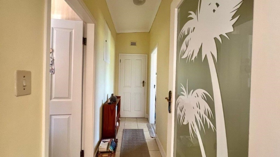 4 Bedroom Property for Sale in Uvongo KwaZulu-Natal