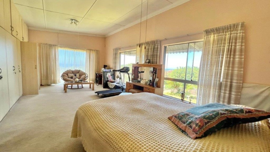 4 Bedroom Property for Sale in Uvongo KwaZulu-Natal