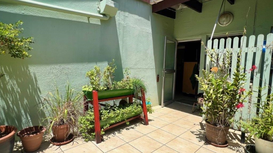 4 Bedroom Property for Sale in Uvongo KwaZulu-Natal