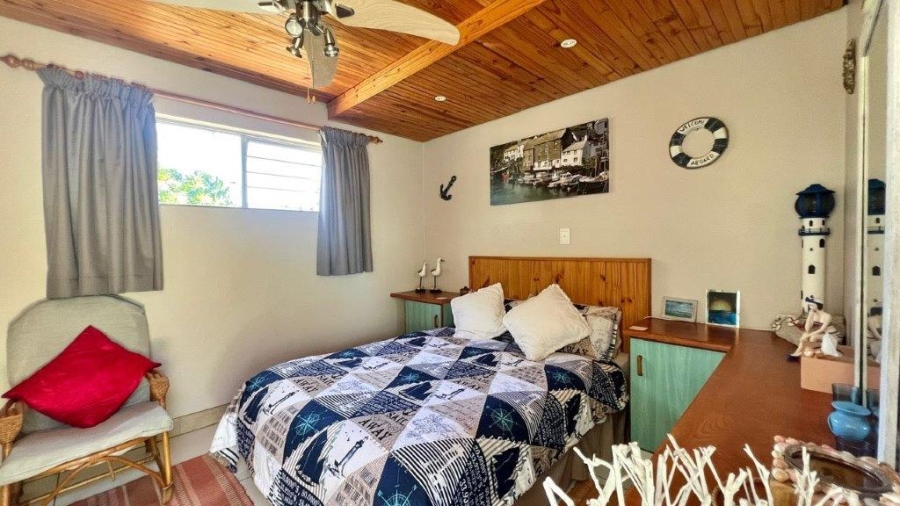 4 Bedroom Property for Sale in Uvongo KwaZulu-Natal