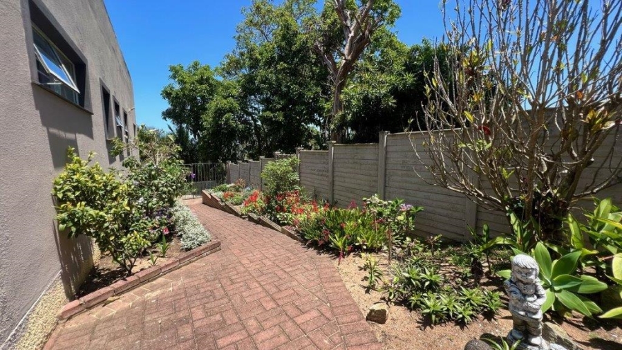 4 Bedroom Property for Sale in Uvongo KwaZulu-Natal