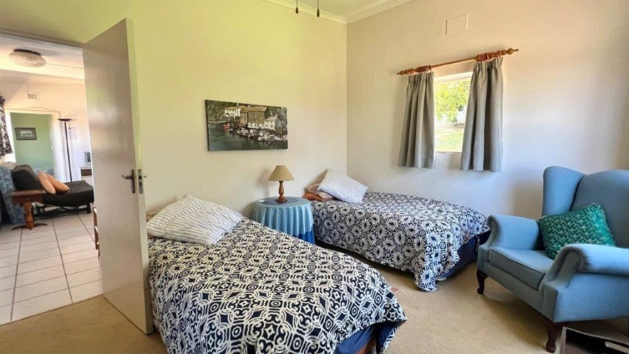 4 Bedroom Property for Sale in Uvongo KwaZulu-Natal