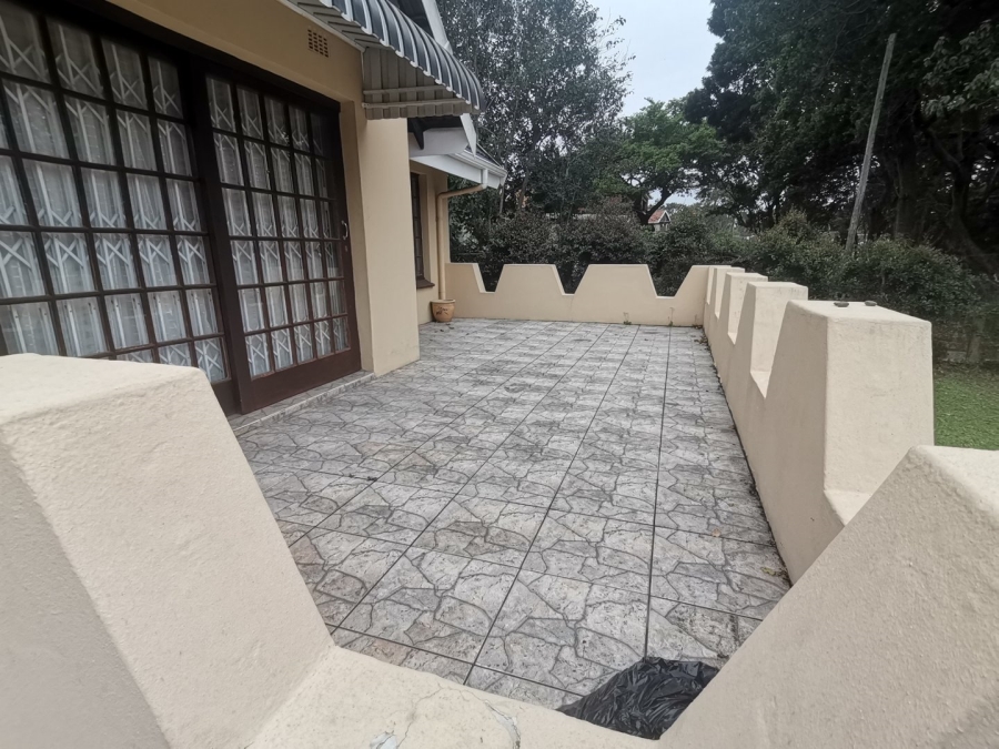 To Let 6 Bedroom Property for Rent in Margate KwaZulu-Natal