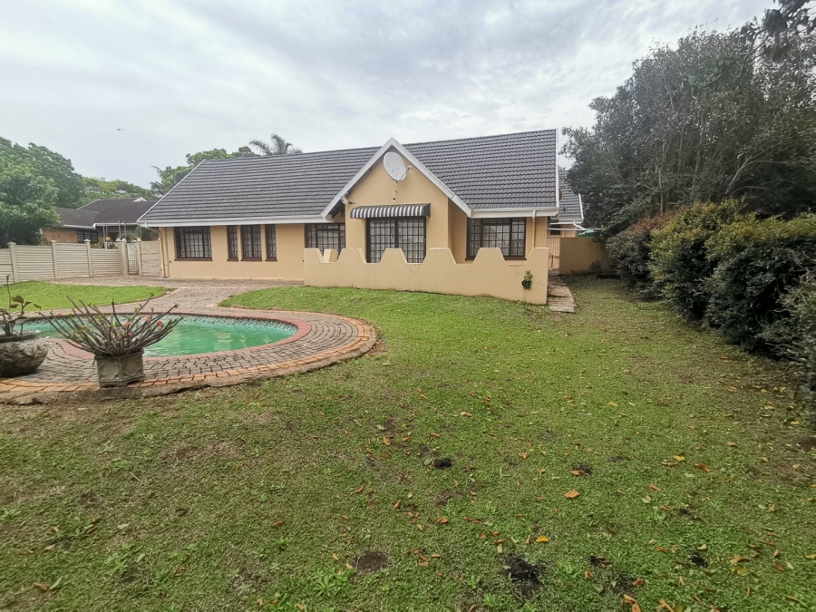 To Let 6 Bedroom Property for Rent in Margate KwaZulu-Natal
