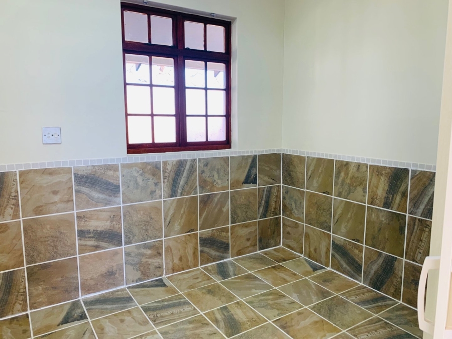 To Let commercial Property for Rent in Gillitts KwaZulu-Natal