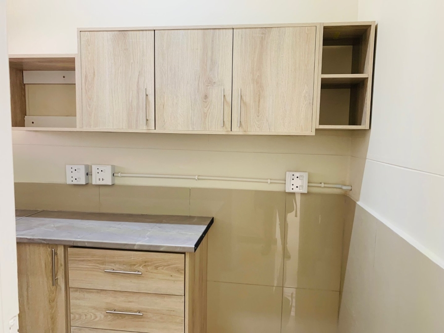 To Let commercial Property for Rent in Gillitts KwaZulu-Natal