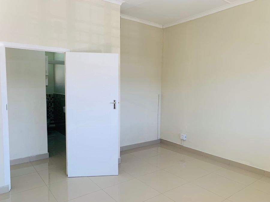 To Let commercial Property for Rent in Gillitts KwaZulu-Natal