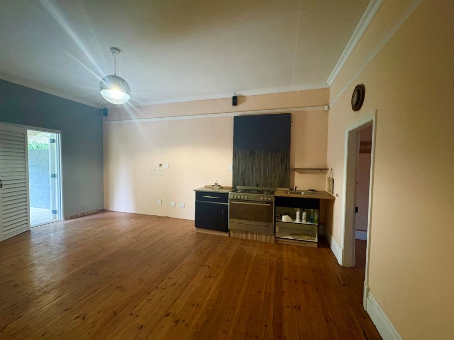 5 Bedroom Property for Sale in Umtentweni KwaZulu-Natal
