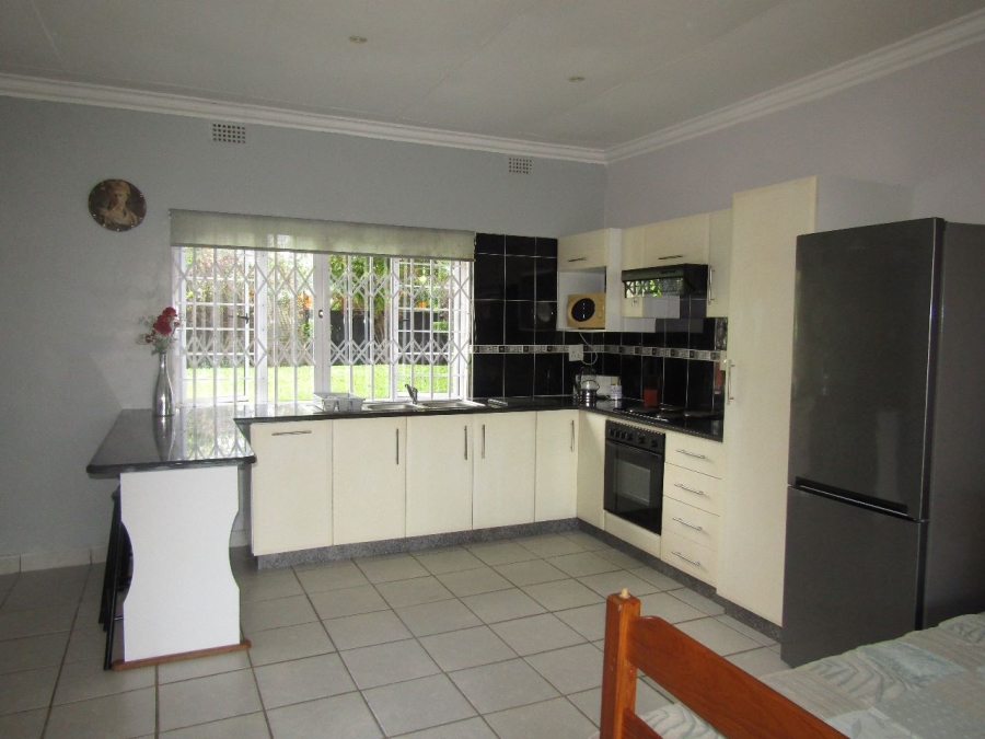 8 Bedroom Property for Sale in Elysium KwaZulu-Natal