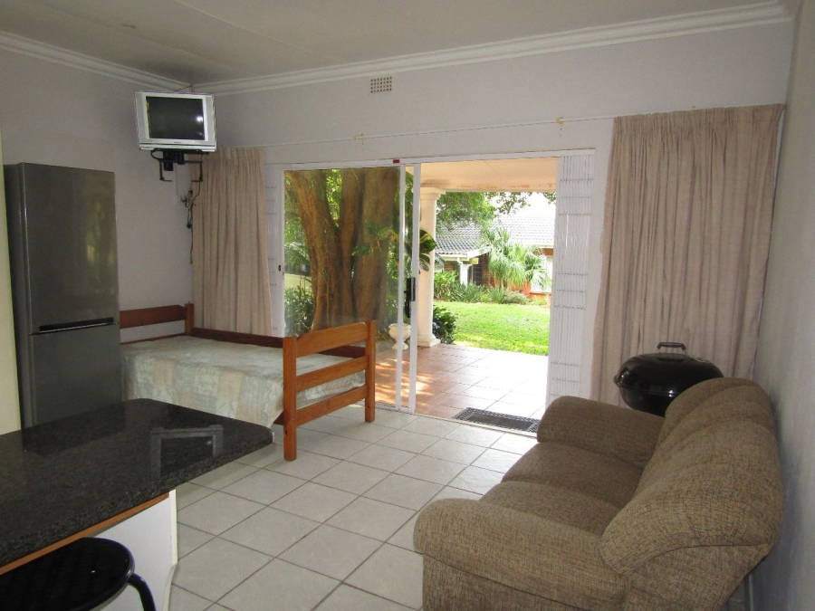 8 Bedroom Property for Sale in Elysium KwaZulu-Natal