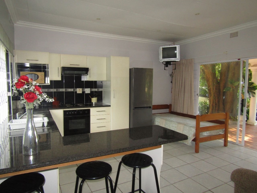 8 Bedroom Property for Sale in Elysium KwaZulu-Natal