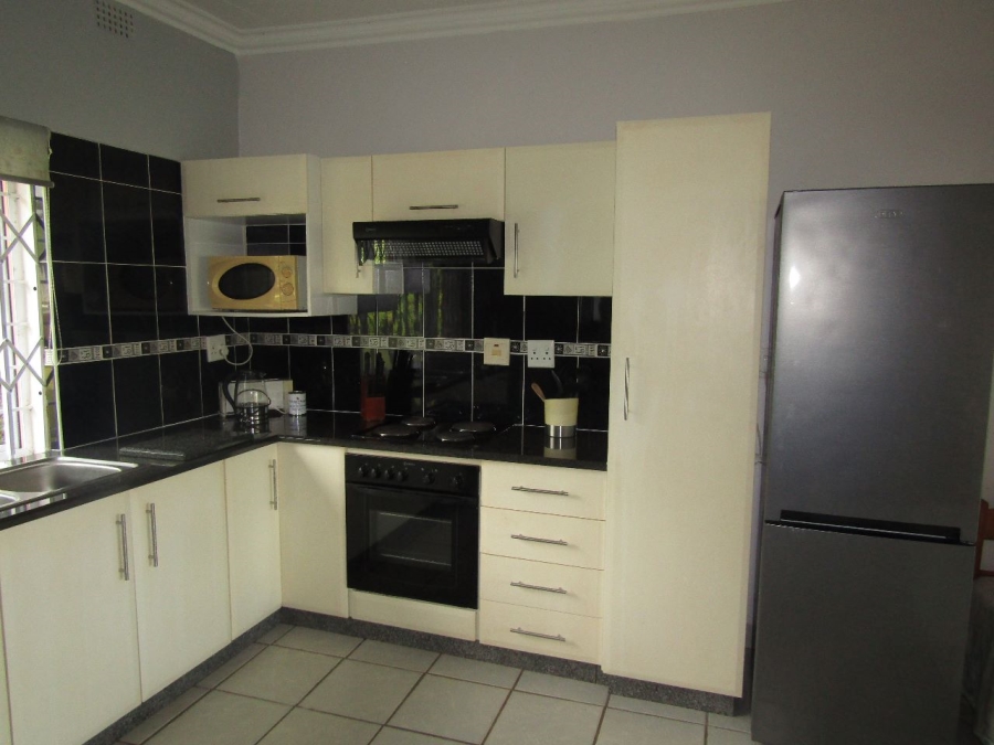 8 Bedroom Property for Sale in Elysium KwaZulu-Natal