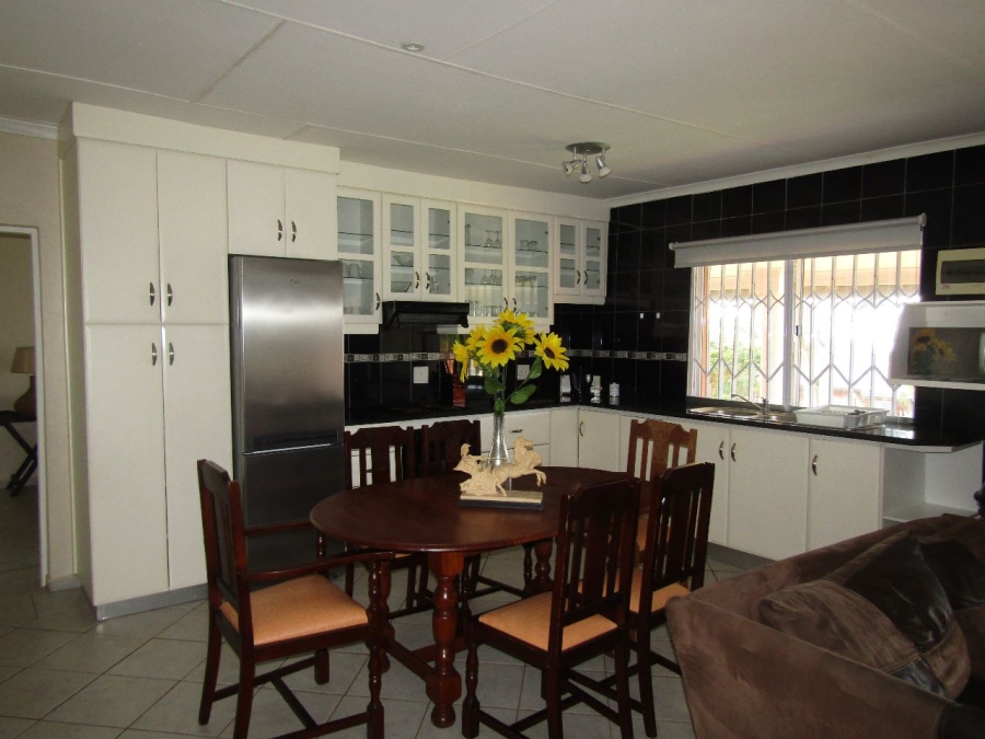 8 Bedroom Property for Sale in Elysium KwaZulu-Natal