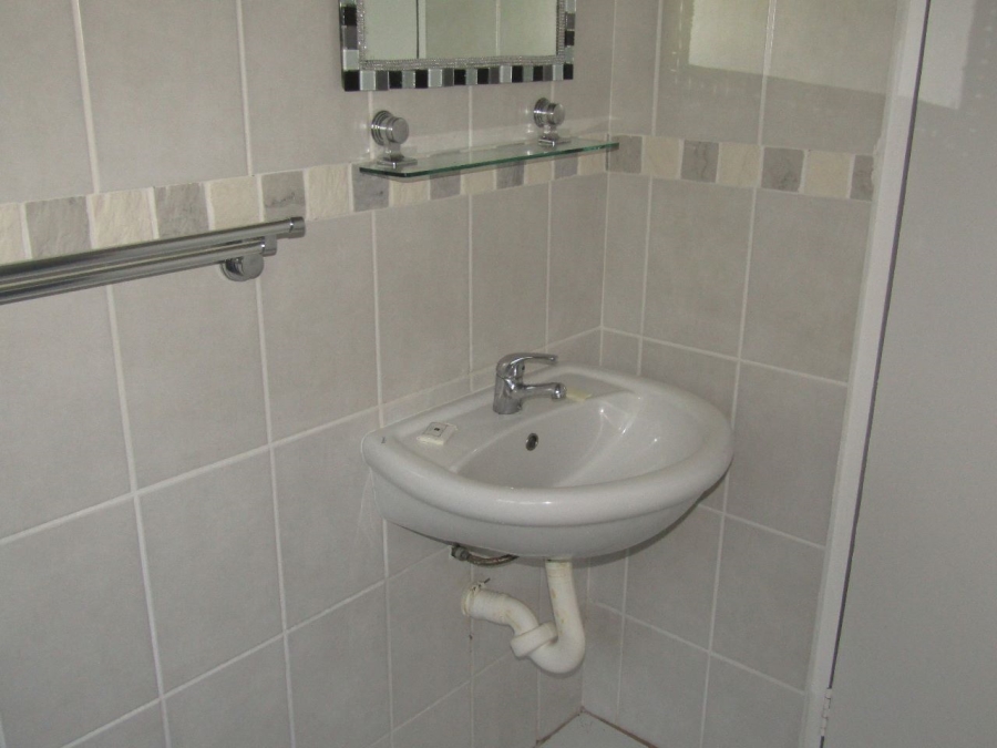 8 Bedroom Property for Sale in Elysium KwaZulu-Natal