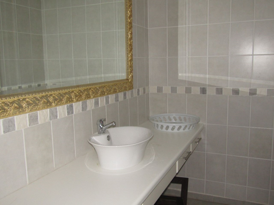 8 Bedroom Property for Sale in Elysium KwaZulu-Natal