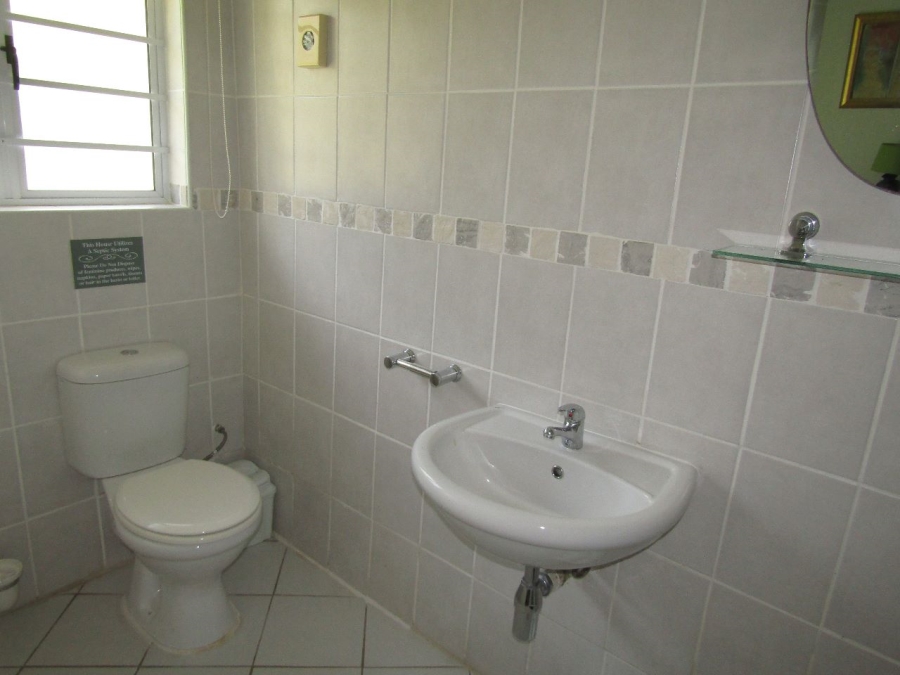 8 Bedroom Property for Sale in Elysium KwaZulu-Natal