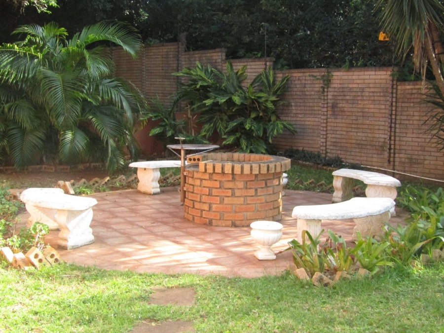 8 Bedroom Property for Sale in Elysium KwaZulu-Natal