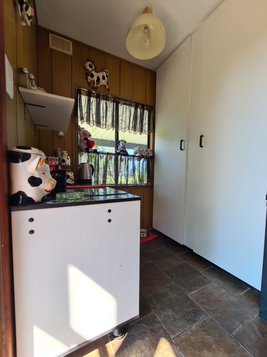 2 Bedroom Property for Sale in Hibberdene KwaZulu-Natal