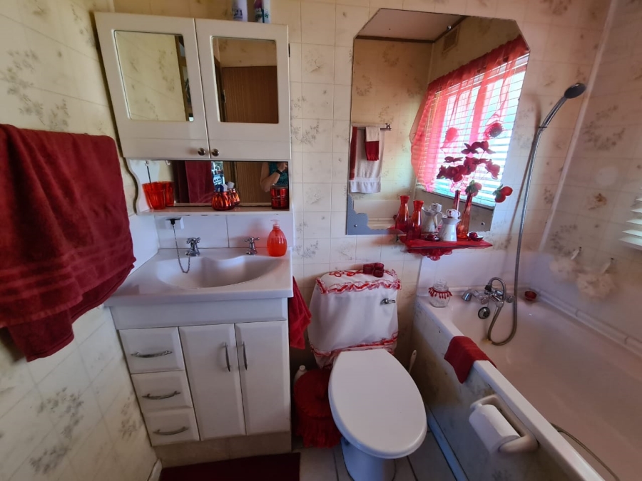2 Bedroom Property for Sale in Hibberdene KwaZulu-Natal