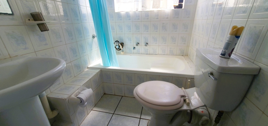 2 Bedroom Property for Sale in Manaba Beach KwaZulu-Natal