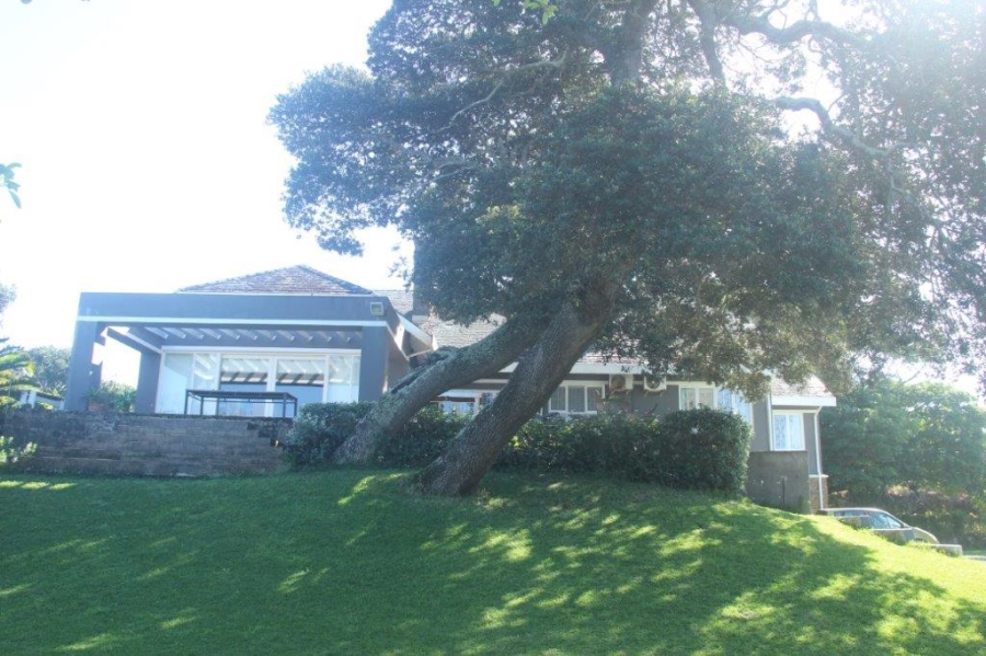 5 Bedroom Property for Sale in Umtentweni KwaZulu-Natal