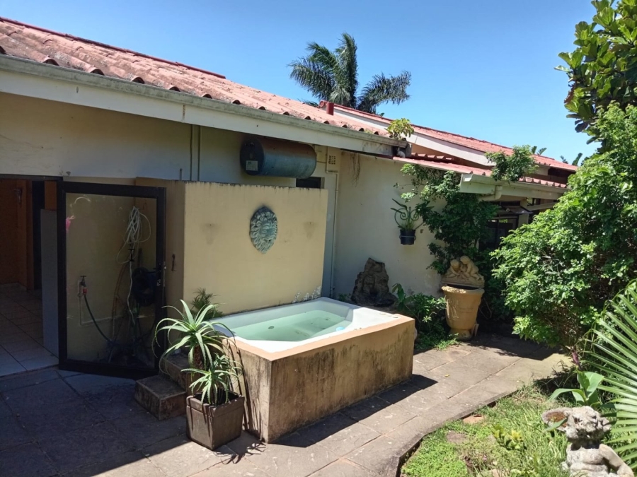 3 Bedroom Property for Sale in Sea Park KwaZulu-Natal