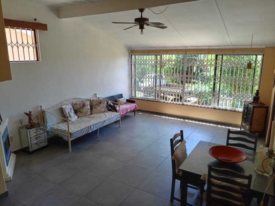 3 Bedroom Property for Sale in Sea Park KwaZulu-Natal