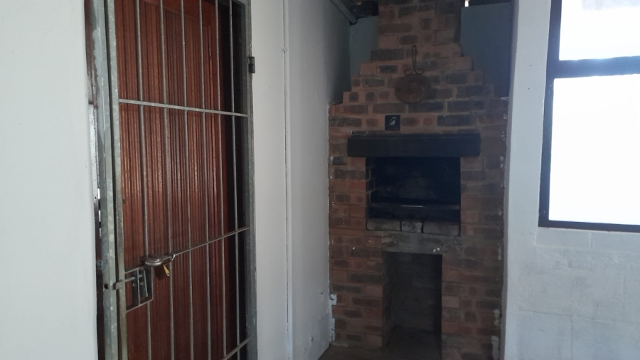 3 Bedroom Property for Sale in Sea Park KwaZulu-Natal