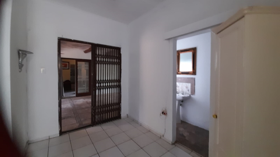3 Bedroom Property for Sale in Sea Park KwaZulu-Natal