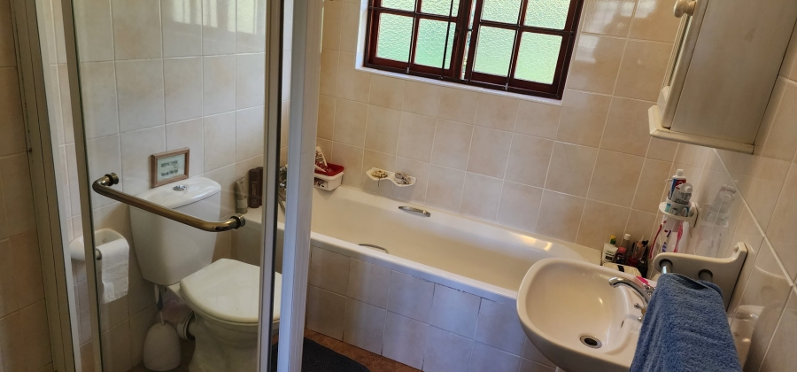 3 Bedroom Property for Sale in Southport KwaZulu-Natal