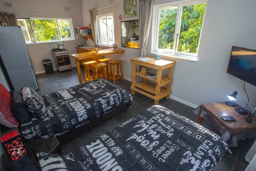 3 Bedroom Property for Sale in Umtentweni KwaZulu-Natal