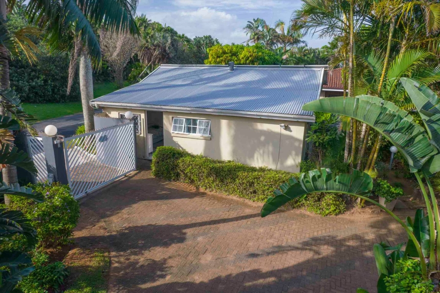 3 Bedroom Property for Sale in Umtentweni KwaZulu-Natal