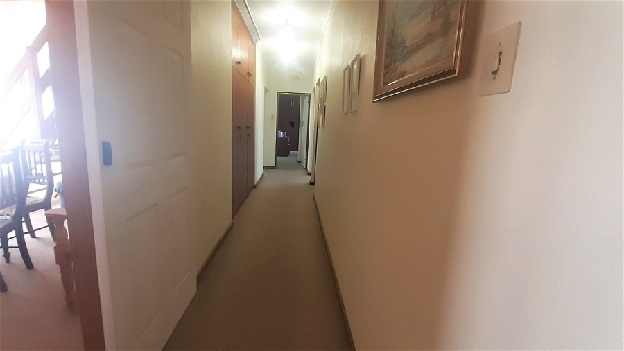 4 Bedroom Property for Sale in Glenmore KwaZulu-Natal