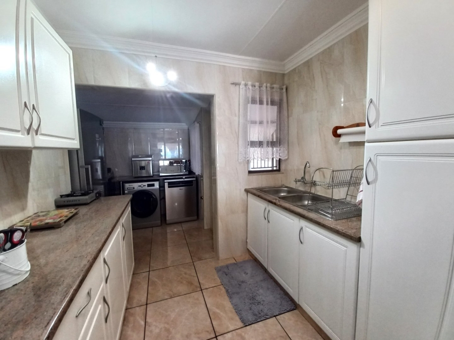 3 Bedroom Property for Sale in Hibberdene KwaZulu-Natal