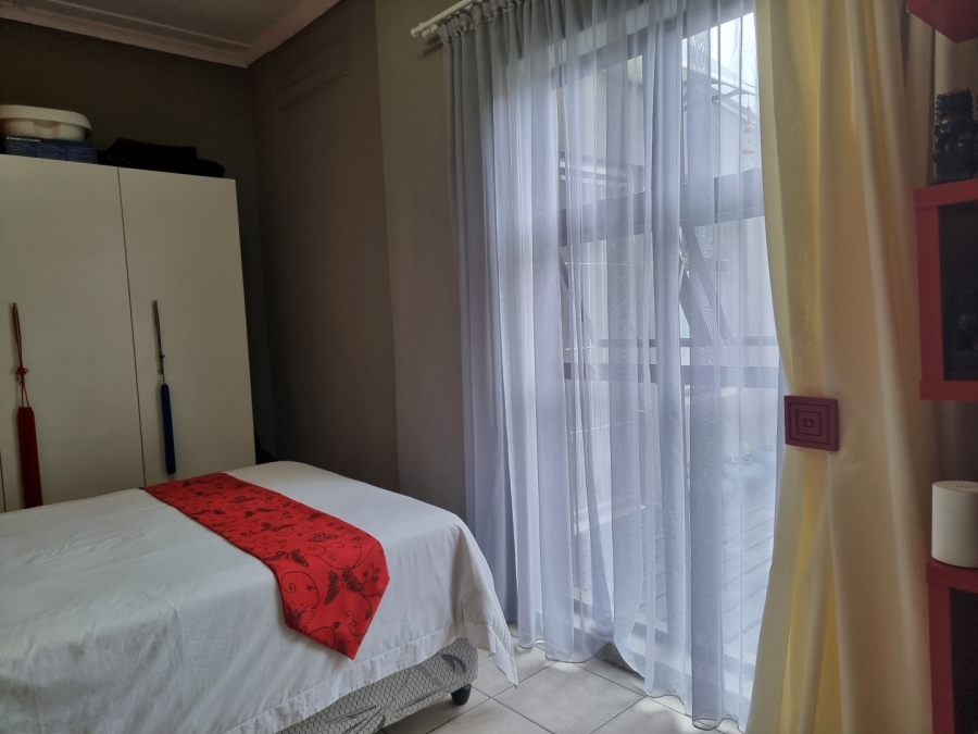 5 Bedroom Property for Sale in Hibberdene KwaZulu-Natal