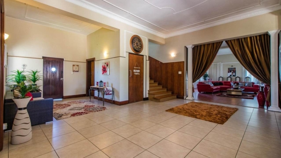 6 Bedroom Property for Sale in Dawncliffe KwaZulu-Natal