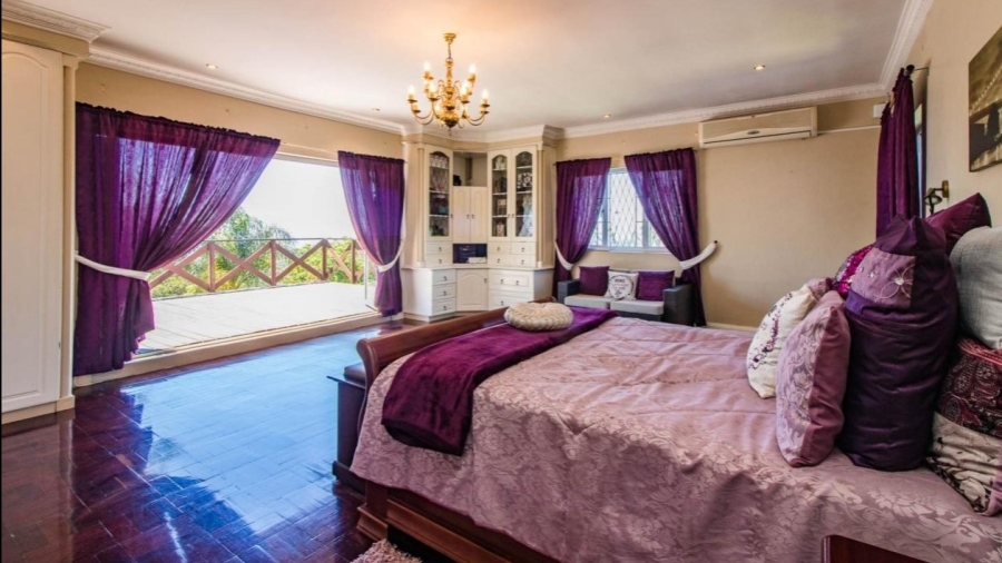 6 Bedroom Property for Sale in Dawncliffe KwaZulu-Natal